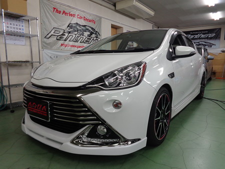 トヨタＡＱＵＡ　京都府　イカリング・ＮＥＷアウディ風ＬＥＤ取付