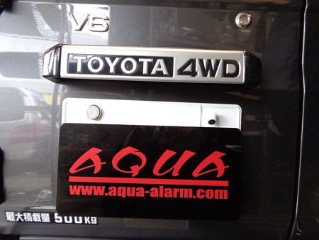 ランクル７０　バックカメラ取付