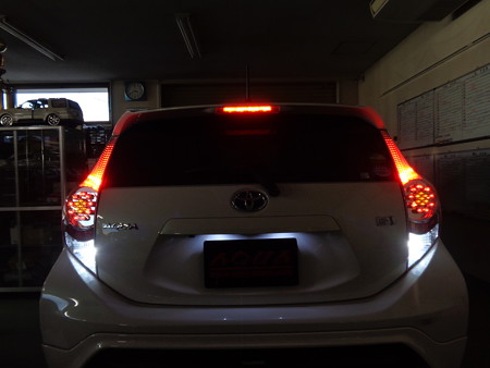 トヨタＡＱＵＡ　テールＬＥＤ製作　全点灯