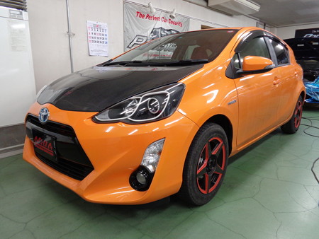 トヨタＡＱＵＡ　ステアリング　パドルシフト取付