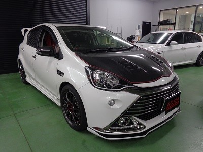 トヨタAQUA　福島県　NEWアウディ風LED・フルカラーイカリング取付