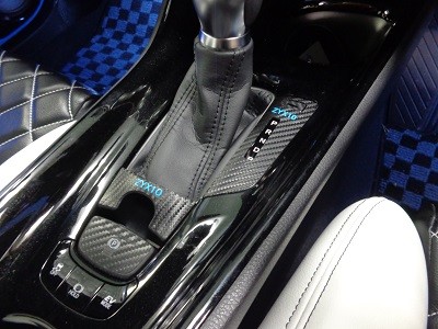 Ｃ－ＨＲ　シフト２点セット　カーボンシート