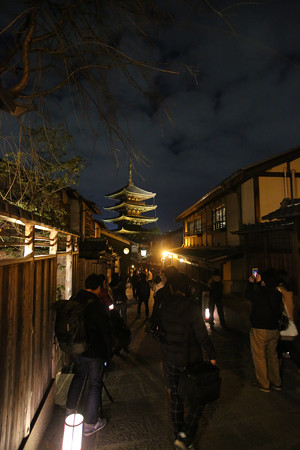 東山花灯路