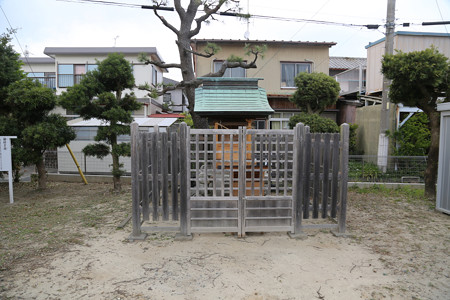 鎌研ぎ池