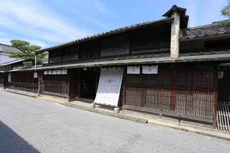 西川庄六邸