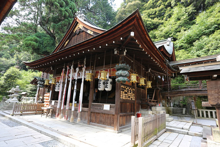 日牟禮八幡宮