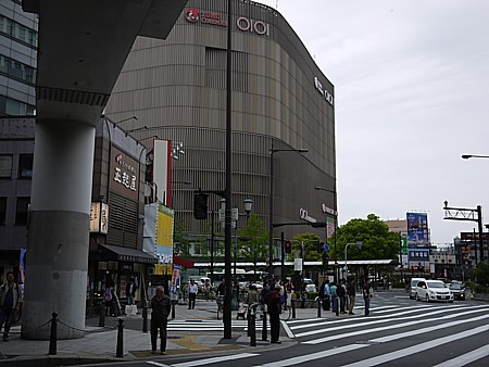 難波到着