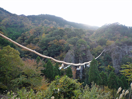 深倉峡の大注連縄