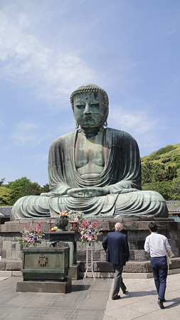 いいなぁ、青空と緑の大仏。