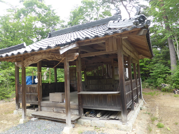 魔法神社の拝殿