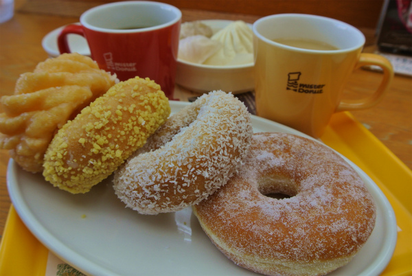 家内のリクエストでお昼ご飯はミスド