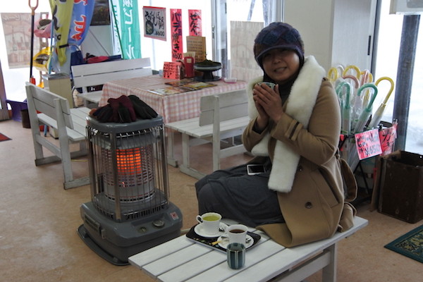 吹雪いて来たのでひと休み