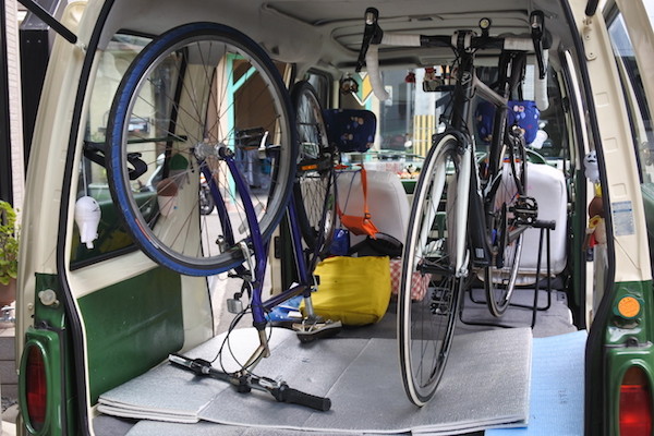 MTBとRIDLEYをミニバスに載せて