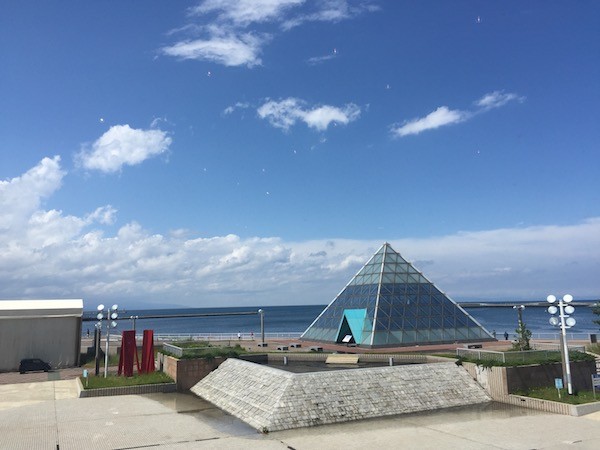 夏色の空と陸奥湾