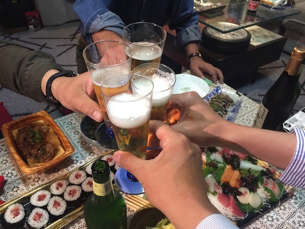 伝承館で乾杯。