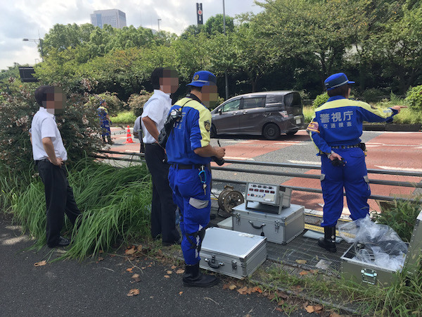 途中には速度計測装置