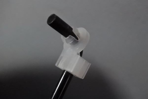 ステーにホルダーを先にセットするのは間違い