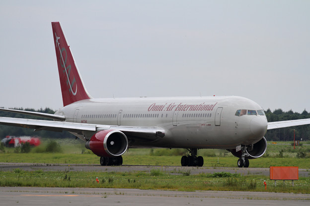 B767 N477AX Omni Air International (1)